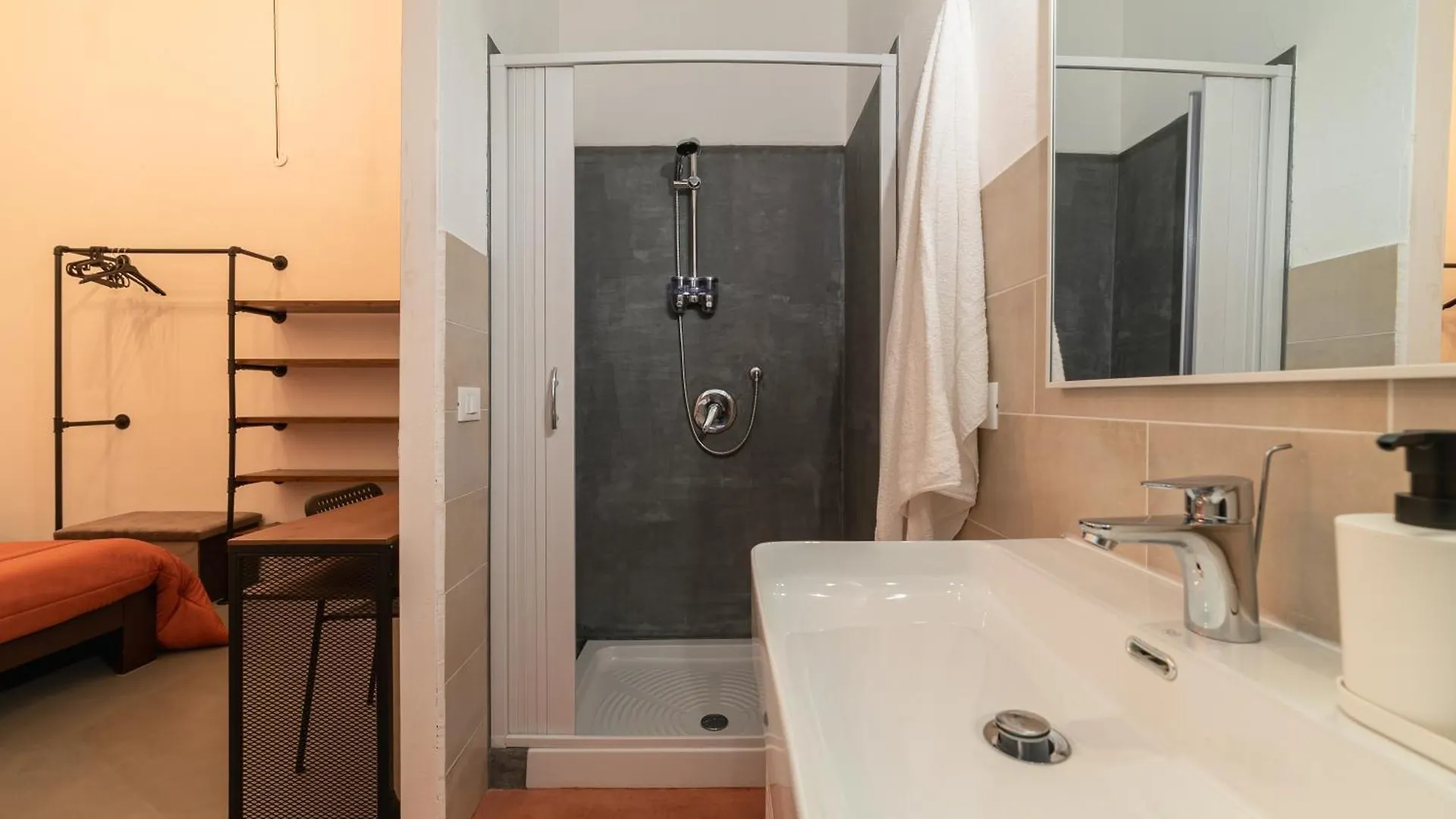 Rivoluzione9 Apartment Palermo 0*,  Italy